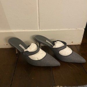 NEVER WORN Manolo Blahnik Camparimu Grey Wool Mules, Size 8.5